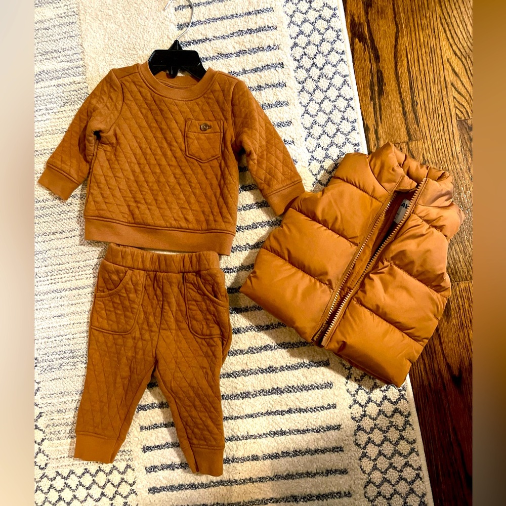 Baby Old Navy three piece set